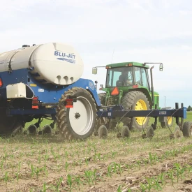 Аппликатор для внесения жидких удобрений Blu-Jet AT4015